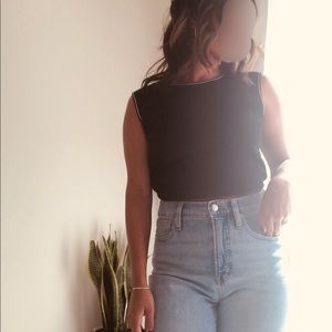 Versatile black tank vest top!